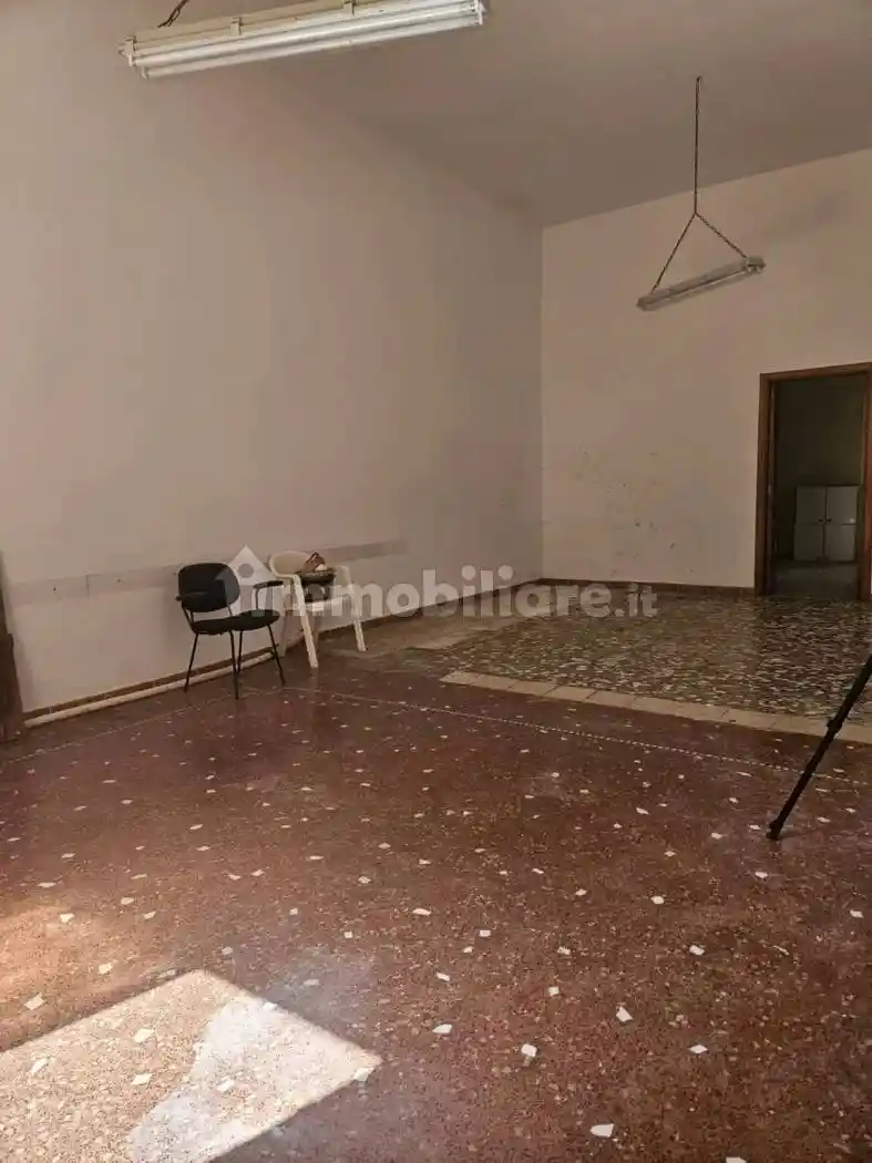 Palazzo - Edificio in Vendita - foto 2