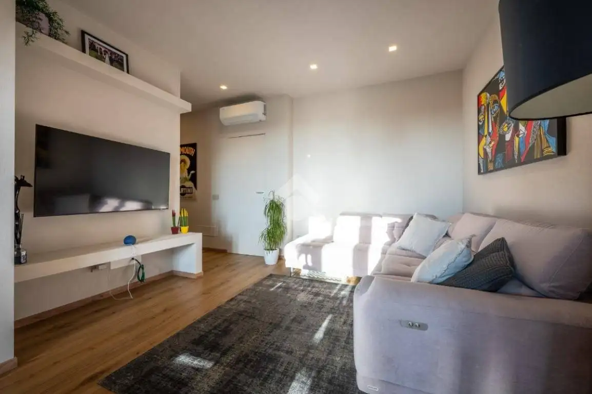 Trilocale via Giovanni Battista Bodoni 34, Centro, Saluzzo - foto 4