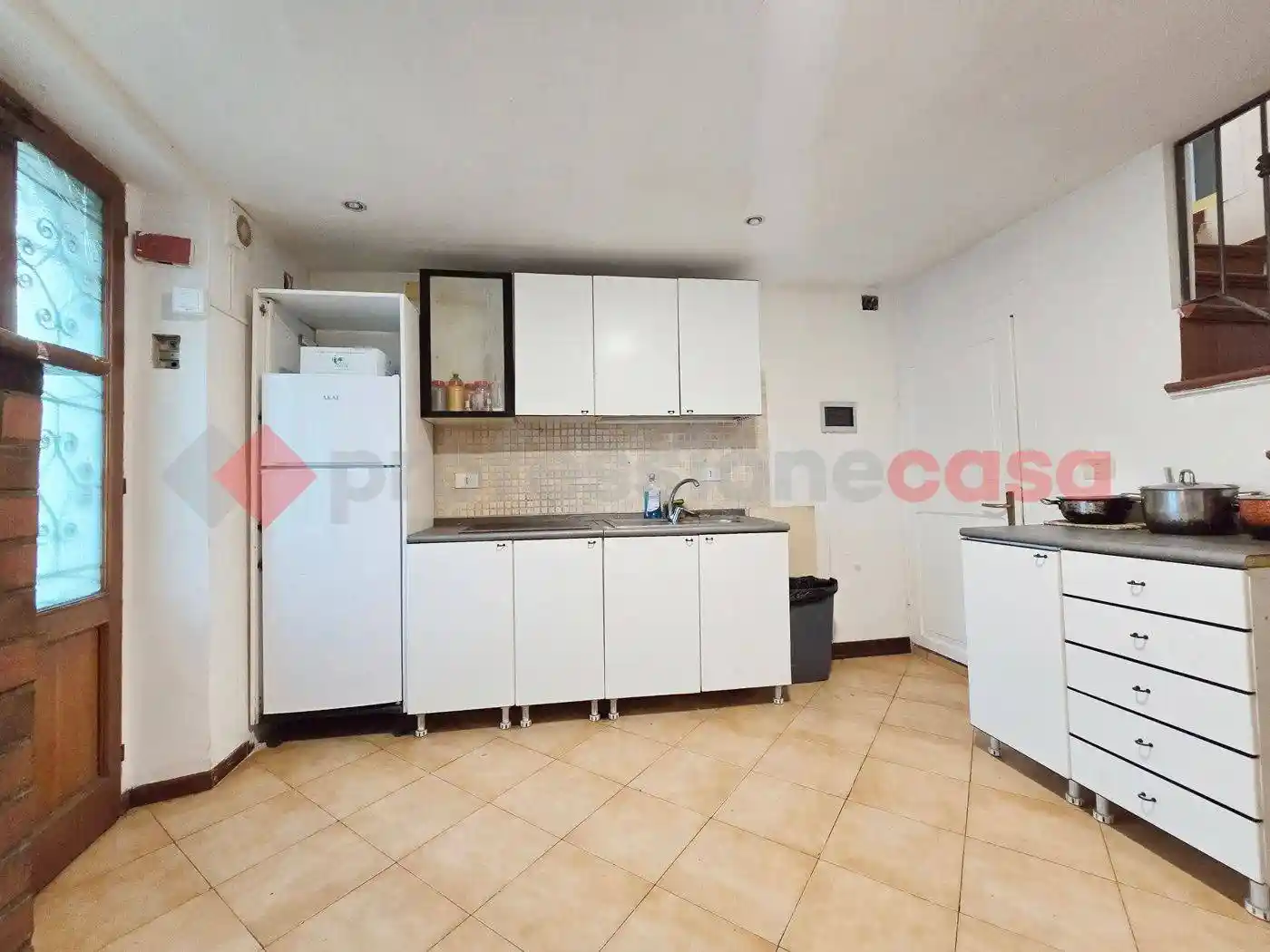 Appartamento piazza Regina Elena, 5, San Filippo, Contigliano - foto 2