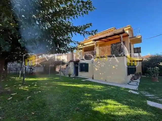 Terratetto unifamiliare 160 m², ottimo stato, Mugnano, Lucca - foto 2