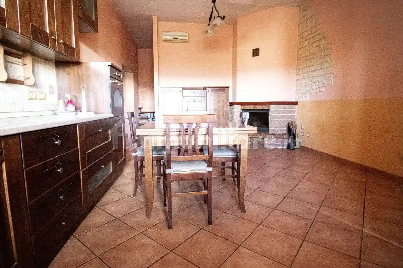 Trilocale buono stato, primo piano, Casale, Prato - foto 4