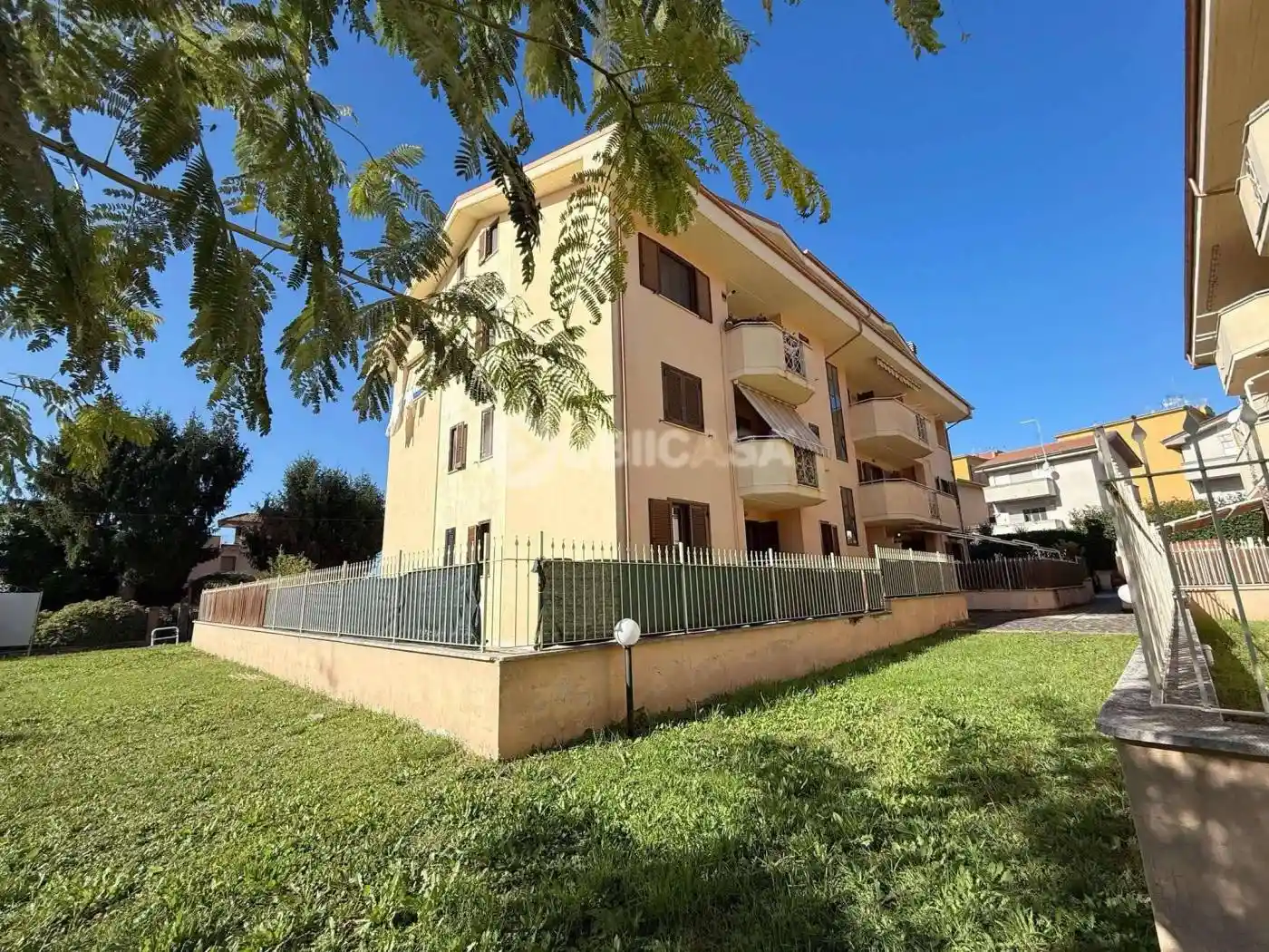 Appartamento in vendita a Lariano