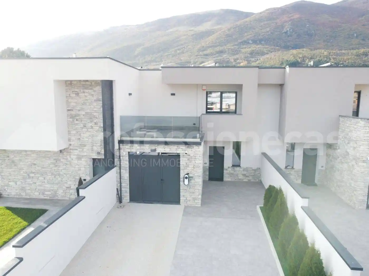 Villa a schiera via Dei Falegnami, 52, Centro, Castel di Sangro - foto 2