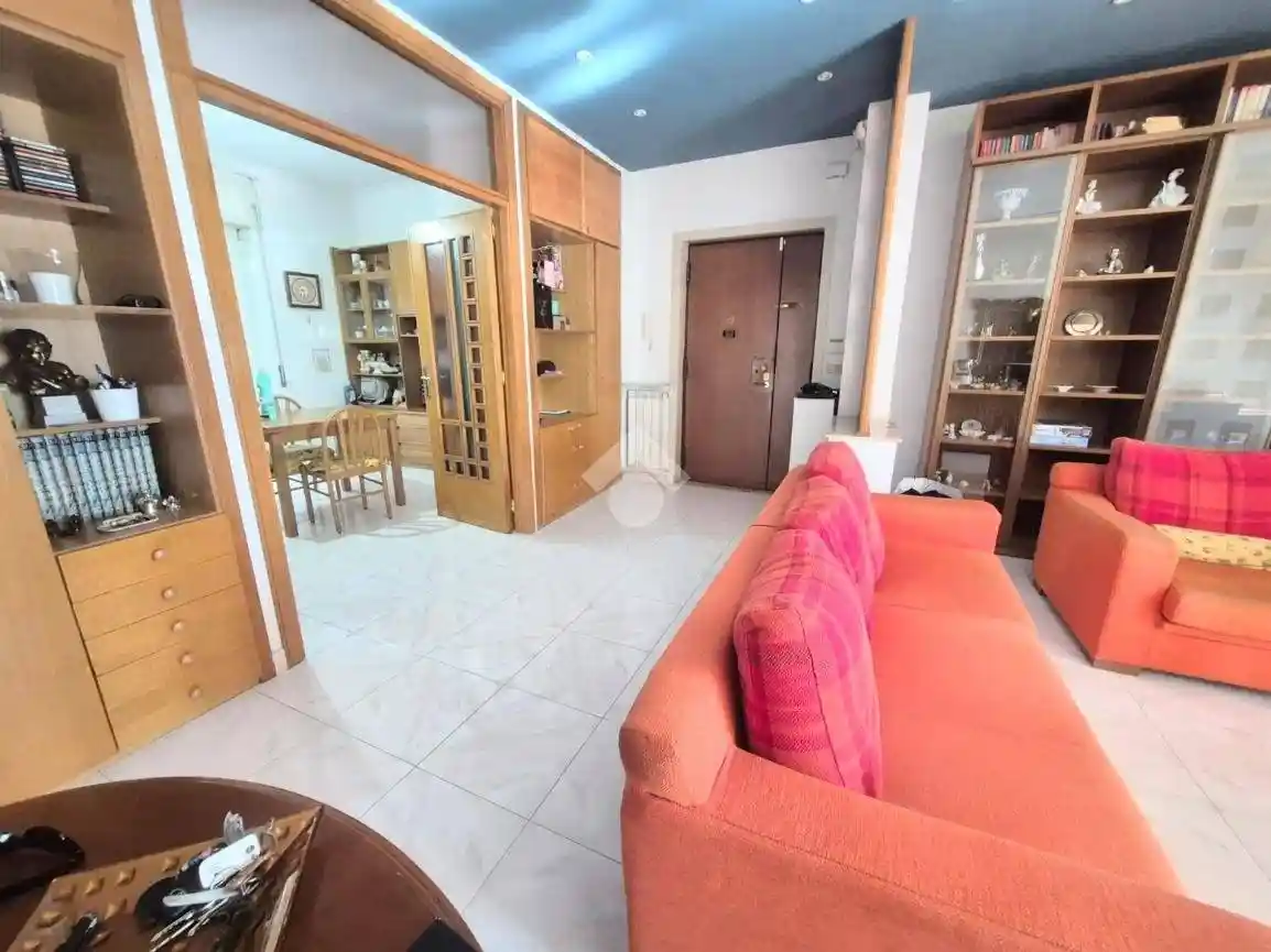 Trilocale via Nuova Poggioreale 161, Centro Direzionale, Napoli - foto 2