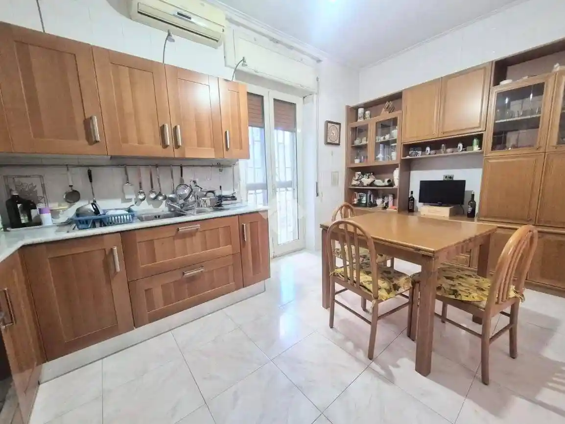 Trilocale via Nuova Poggioreale 161, Centro Direzionale, Napoli - foto 5