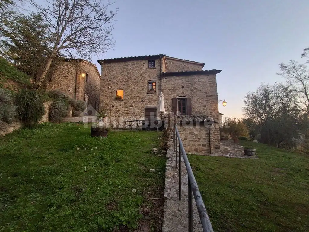 Casa indipendente in vendita a Subbiano