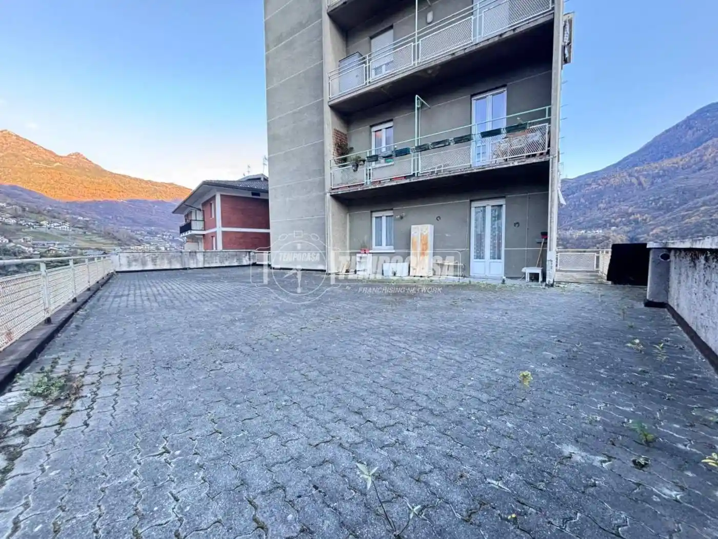 Appartamento via Emilio Chanoux 172, Centro, Chatillon - foto 4