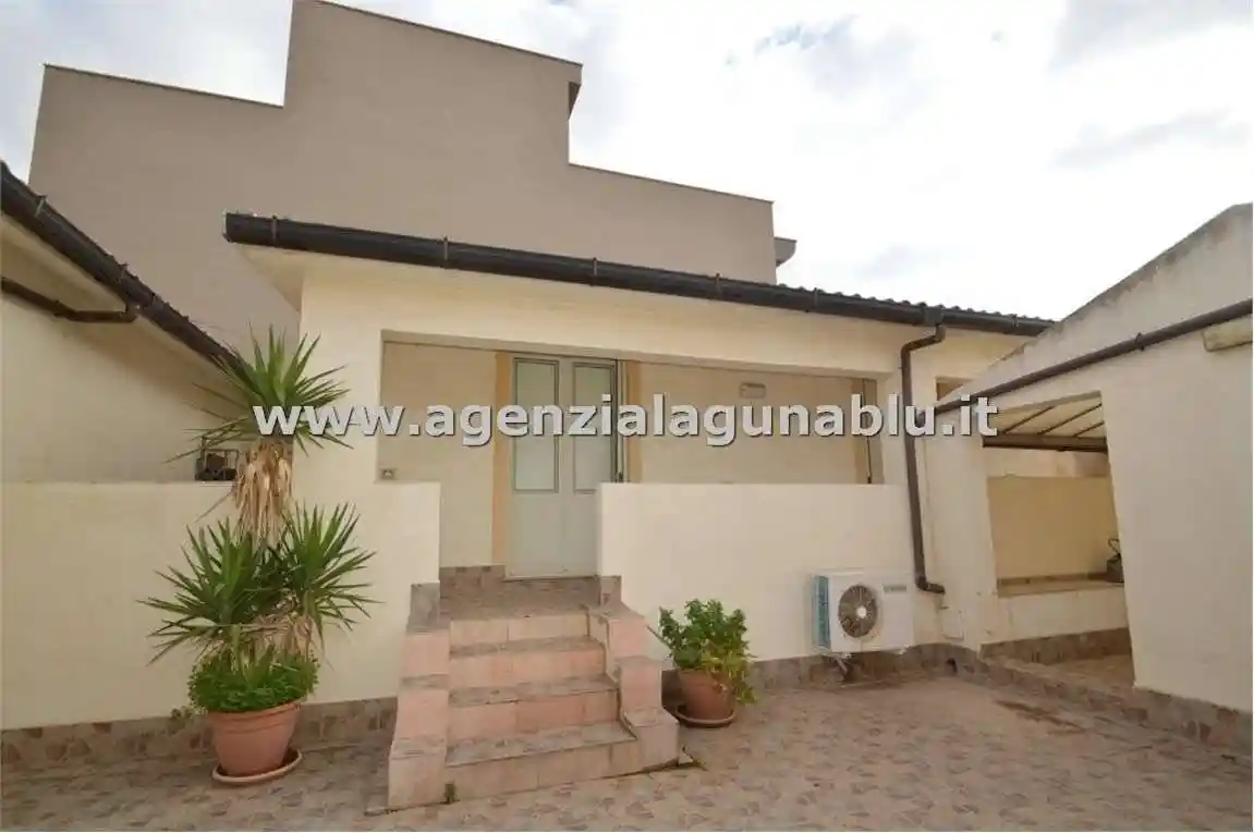 Palazzo - Edificio in vendita a Mazara del Vallo