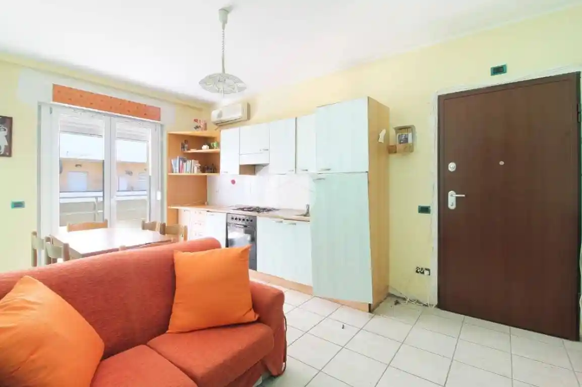 Trilocale via olimpica 26, Centro, Alba Adriatica - foto 3