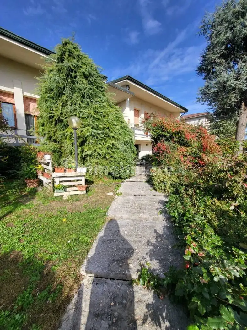 Villa plurifamiliare via Risorgimento 13, Villa Poma, Borgo Mantovano - foto 4