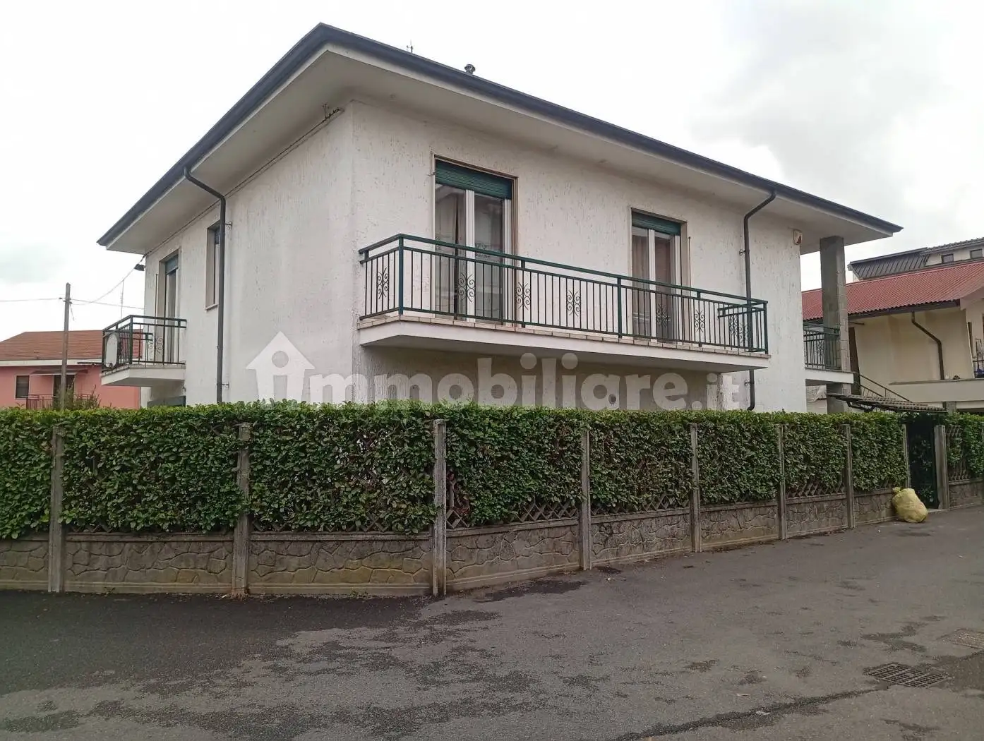 Villa in vendita a La Loggia