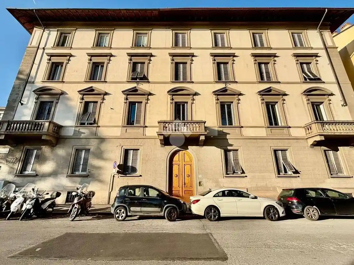 Appartamento in vendita a Firenze