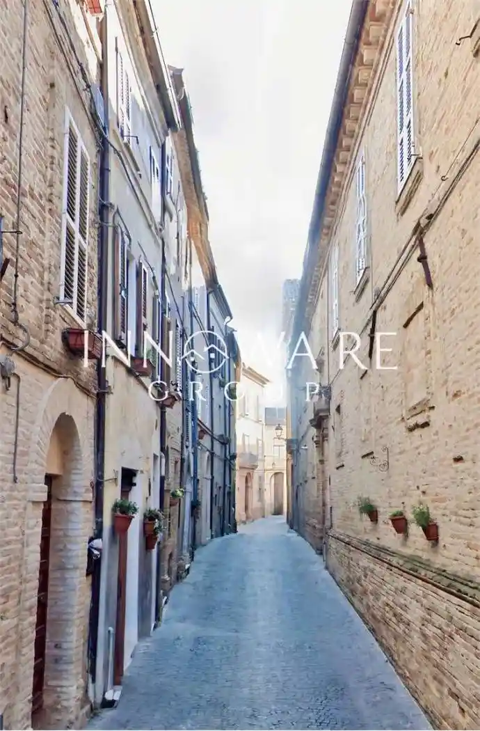 Palazzo - Edificio in vendita a Sant'Elpidio a Mare