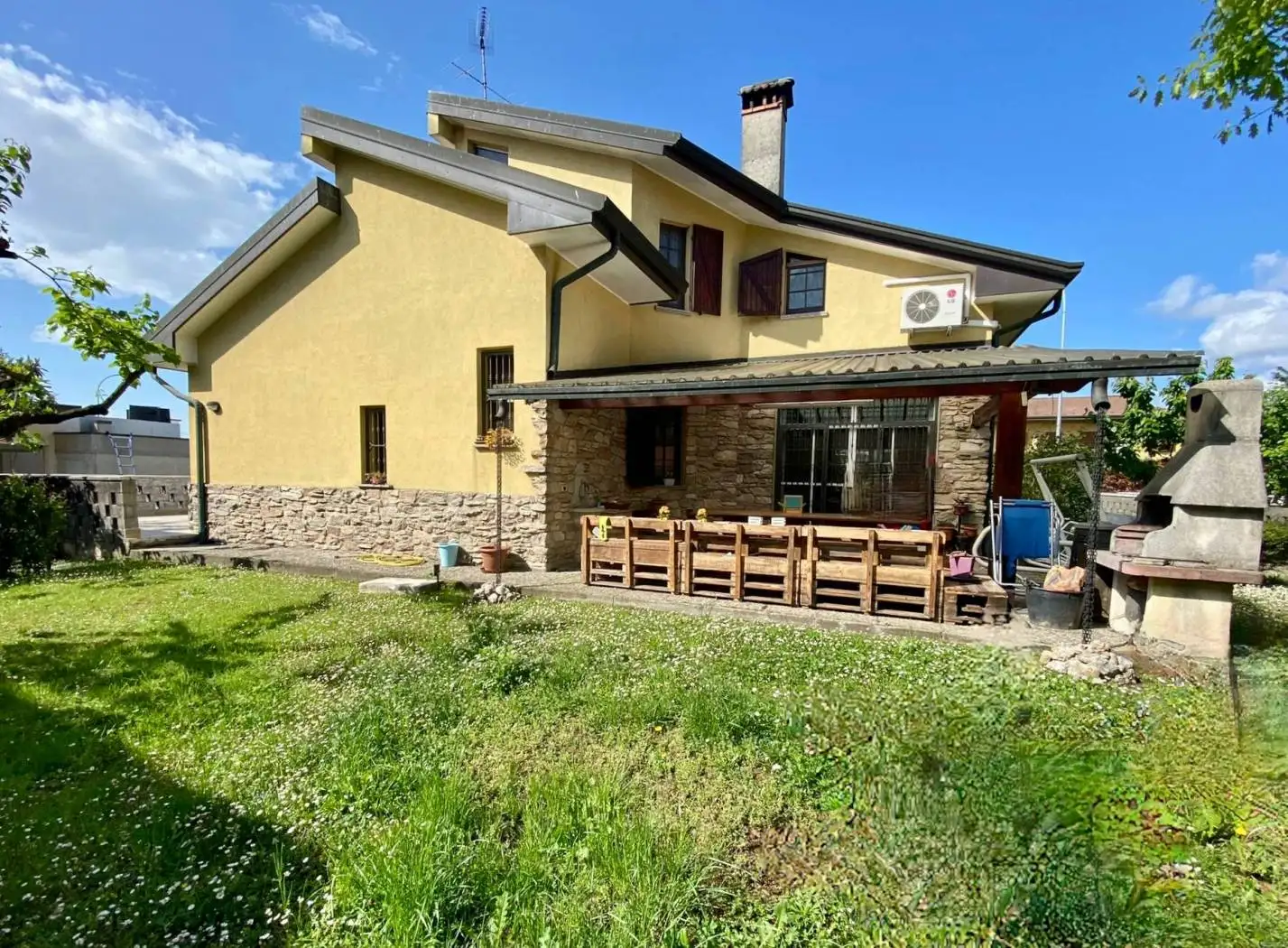 Villa in vendita a Bussero