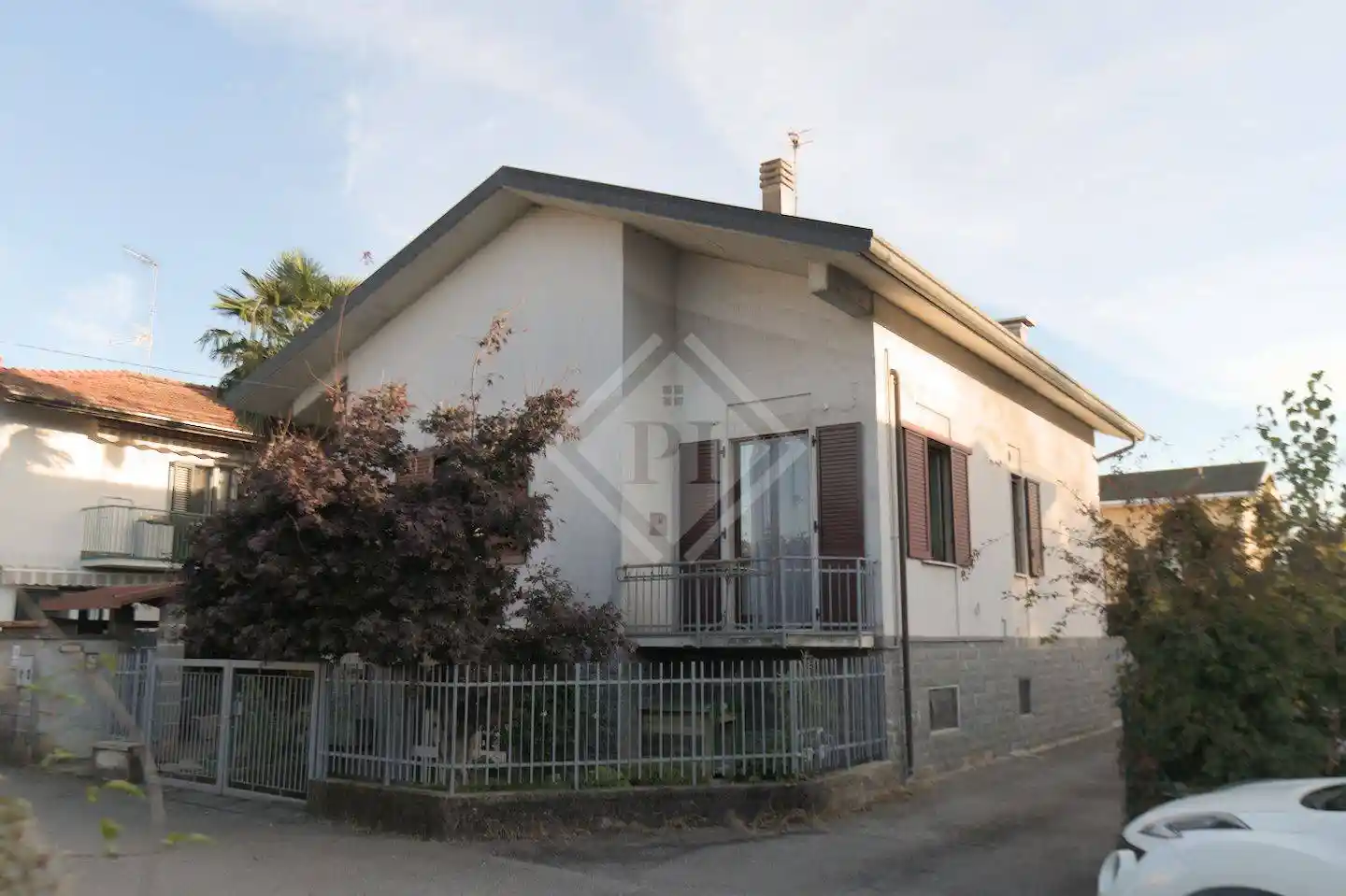 Villa in vendita a Malnate