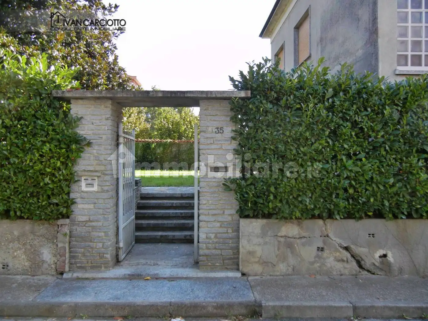 Villa in vendita a Riva Presso Chieri