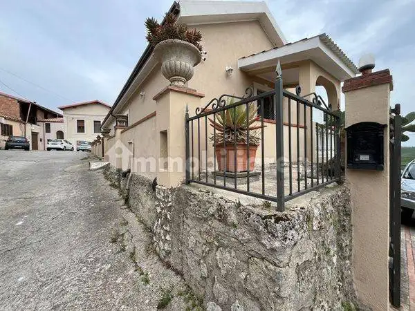 Villa in vendita a Catanzaro