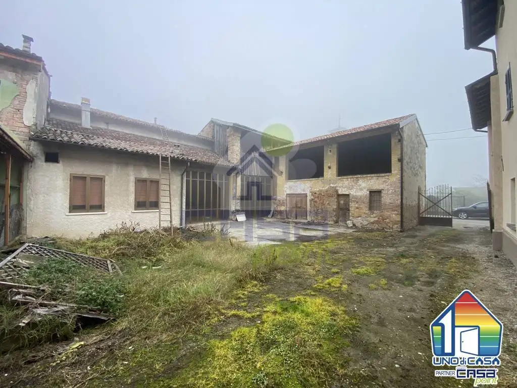 Palazzo - Edificio in vendita a Capergnanica