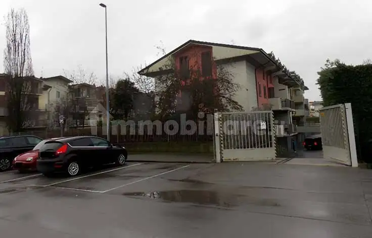 Appartamento in asta a Zelo Buon Persico