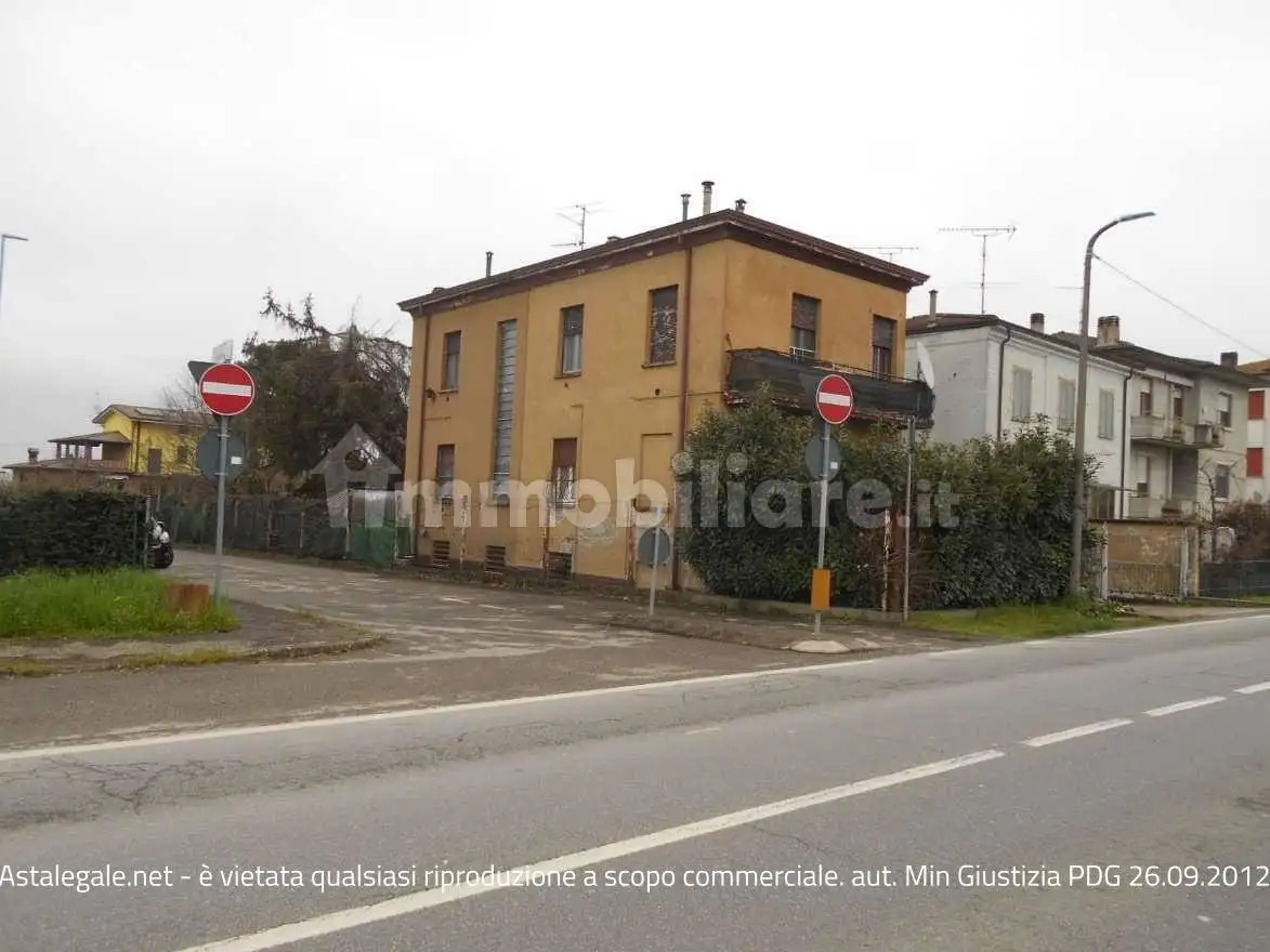 Appartamento in asta a Fiorenzuola d'Arda