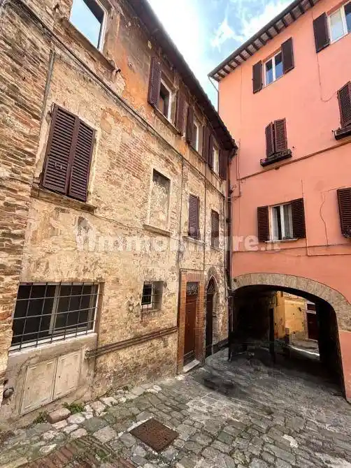 Quadrilocale via Vermiglioli, Centro Storico, Perugia - foto 2