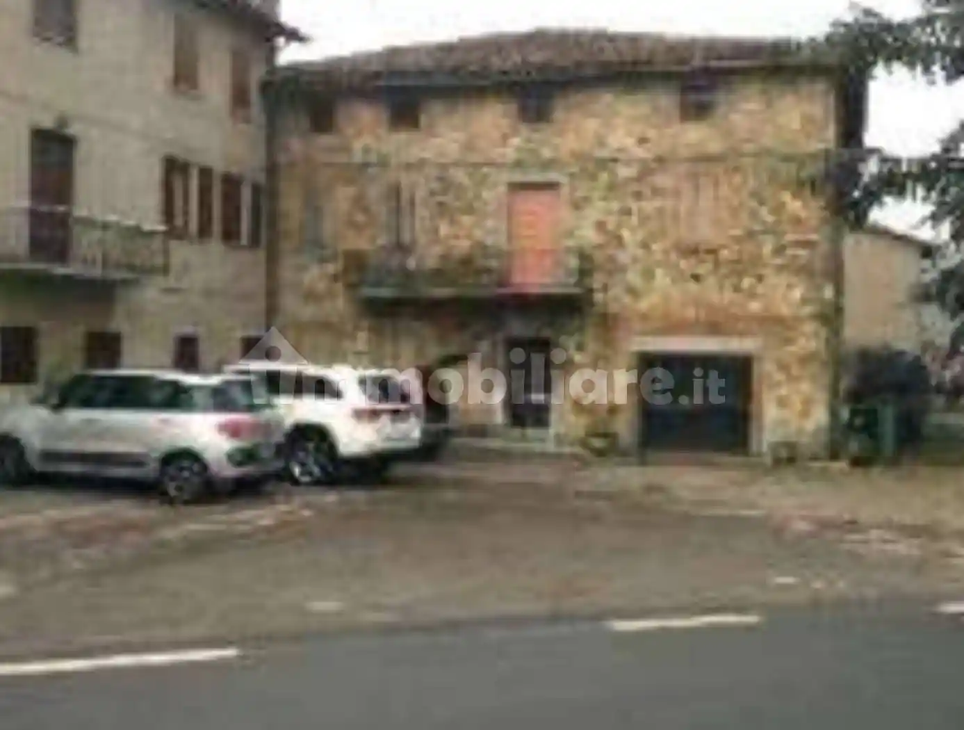 Rustico - Casale in asta a Viano