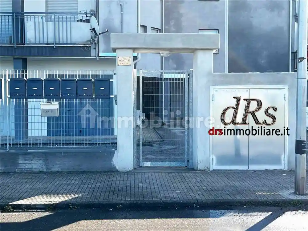 Quadrilocale via Palmiro Togliatti 38, Marconia, Pisticci - foto 2