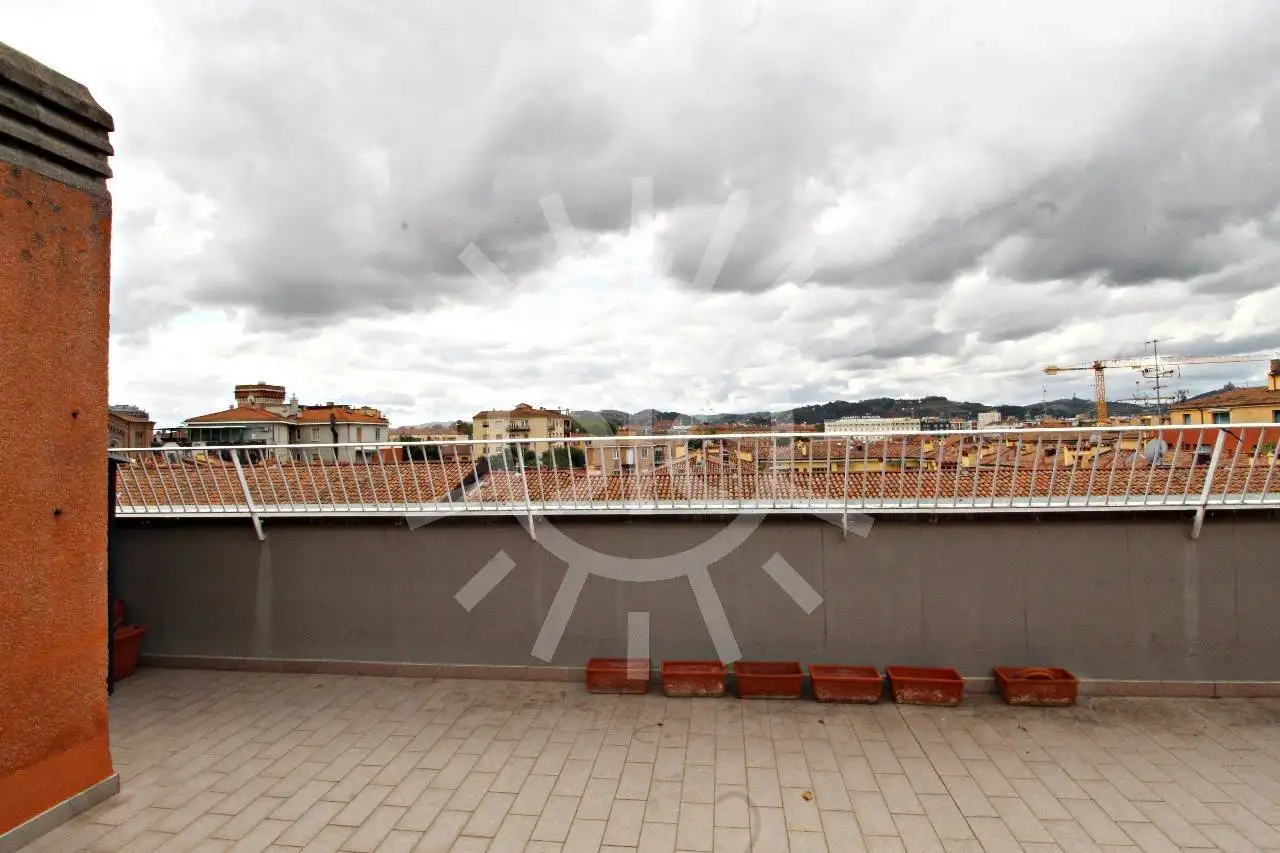 Attico - Mansarda in affitto a Bologna