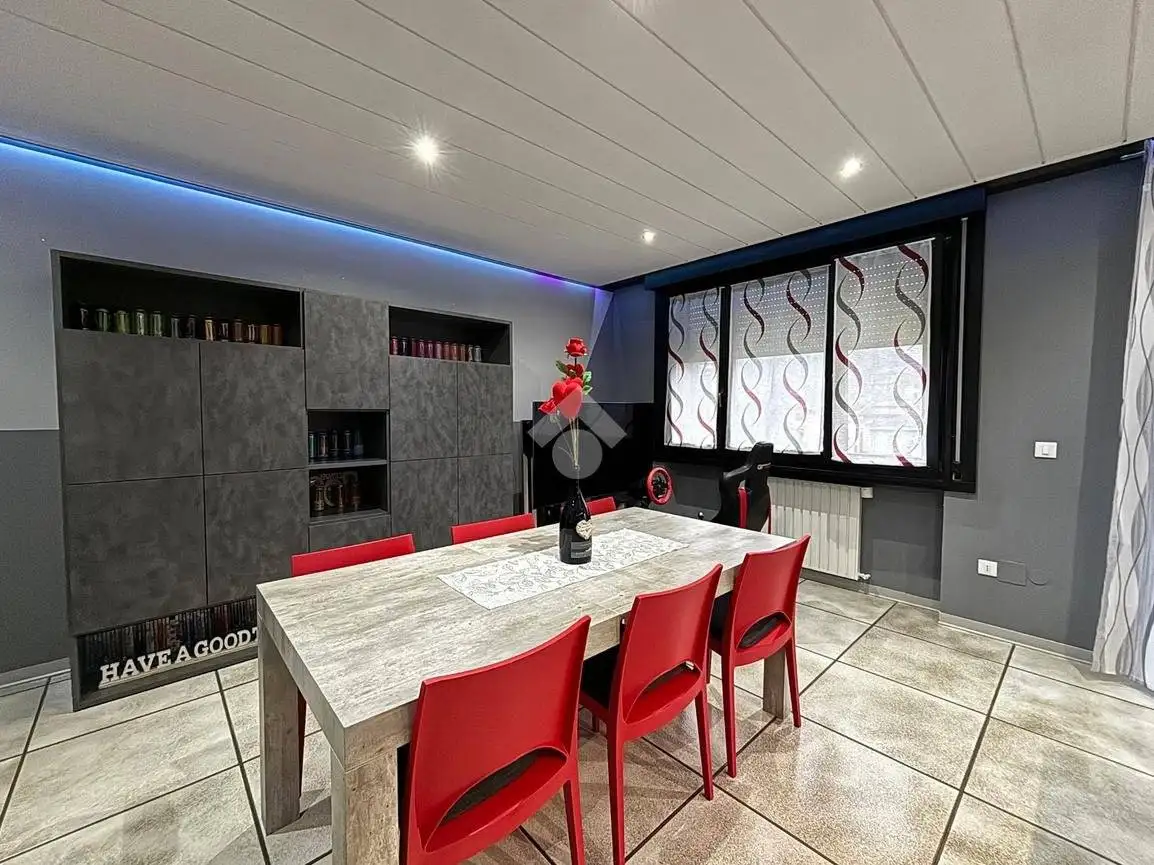 Appartamento in vendita a Breno