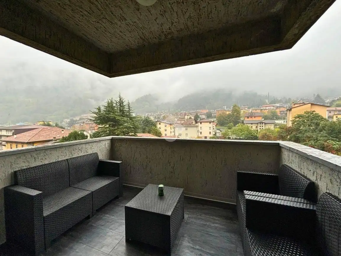 Trilocale viale 28 Aprile 27, Centro, Breno - foto 2