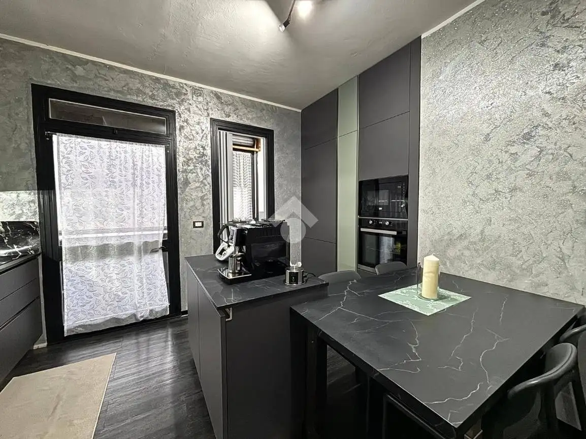 Trilocale viale 28 Aprile 27, Centro, Breno - foto 3