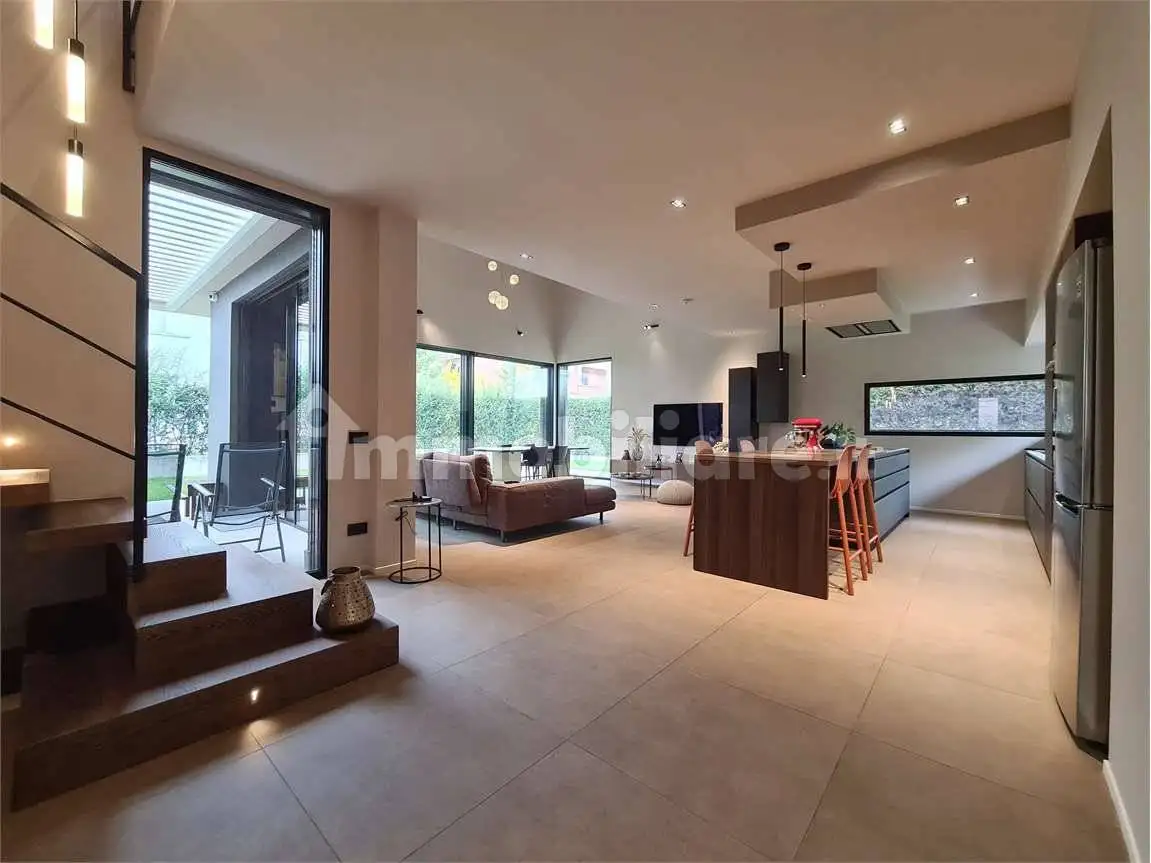 Villa in vendita a Modena