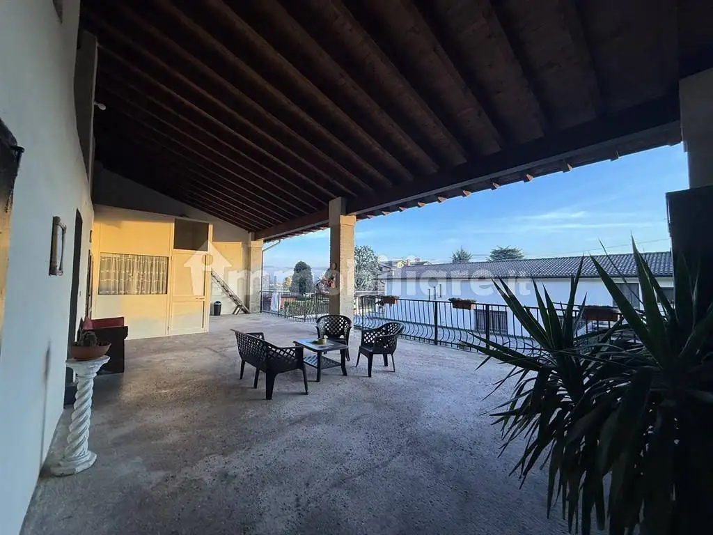 Casa indipendente in vendita a Palazzolo sull'Oglio