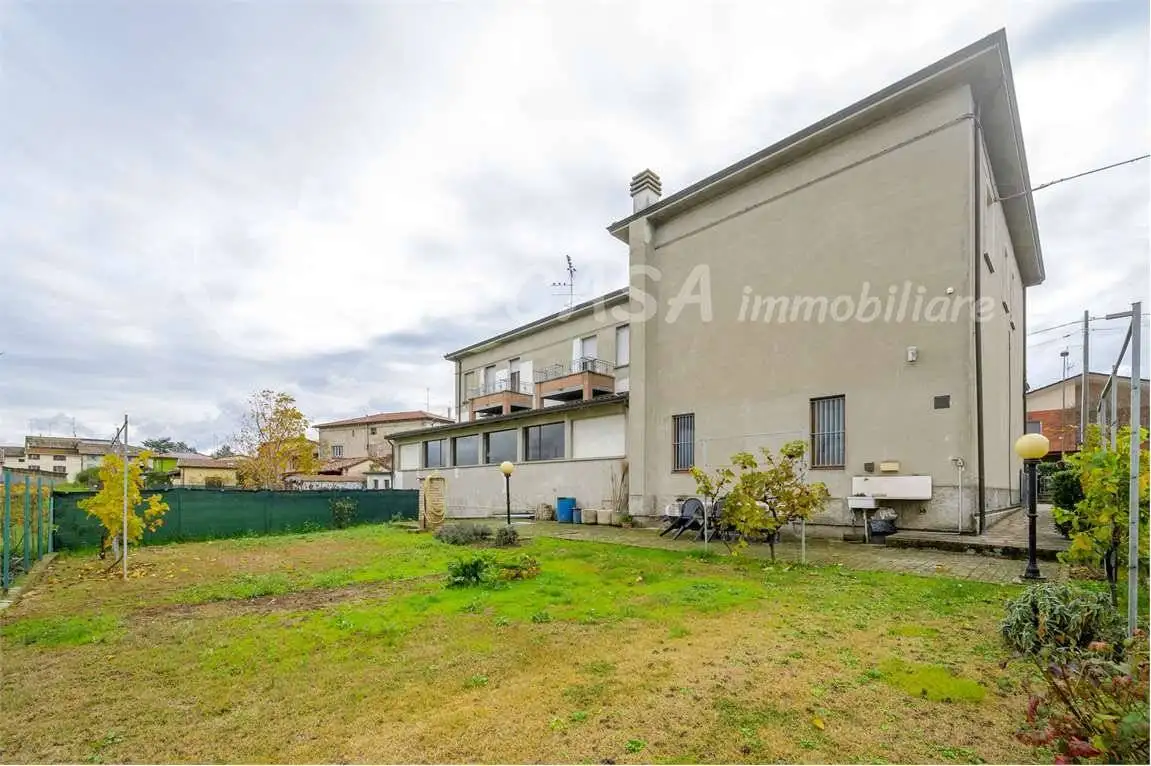 Appartamento in vendita a Felino