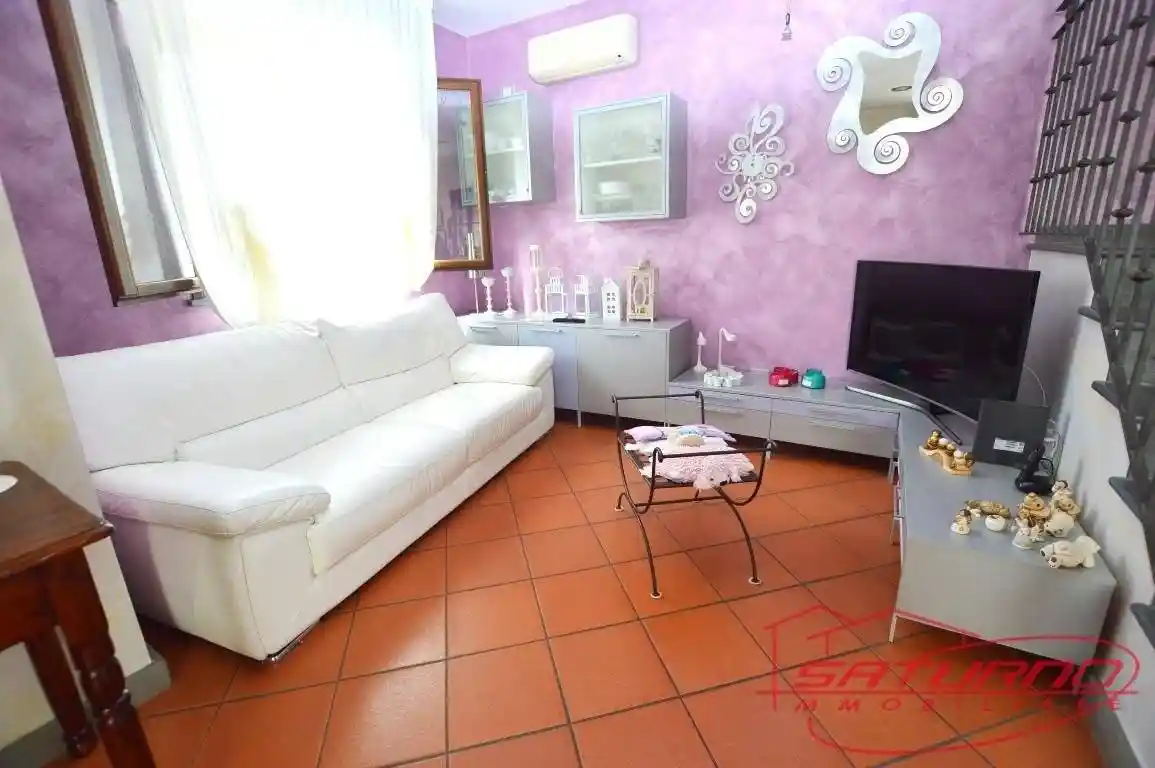 Villa a schiera piazza Aldo Moro,  1, Centro, Capannori - foto 3