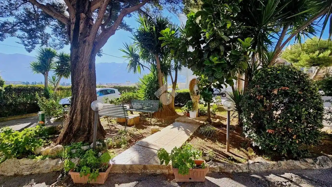 Trilocale via San Raffaele Arcangelo 37, Montegrappa, Palermo - foto 3