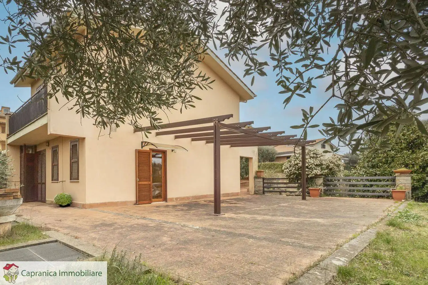 Villa in vendita a Capranica