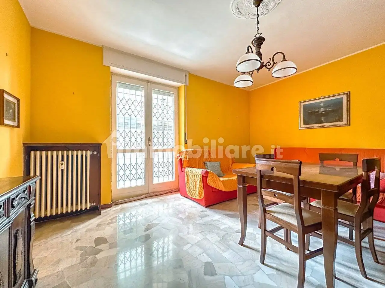 Trilocale via Duca D'aosta 21, Centro, Borgosesia - foto 2