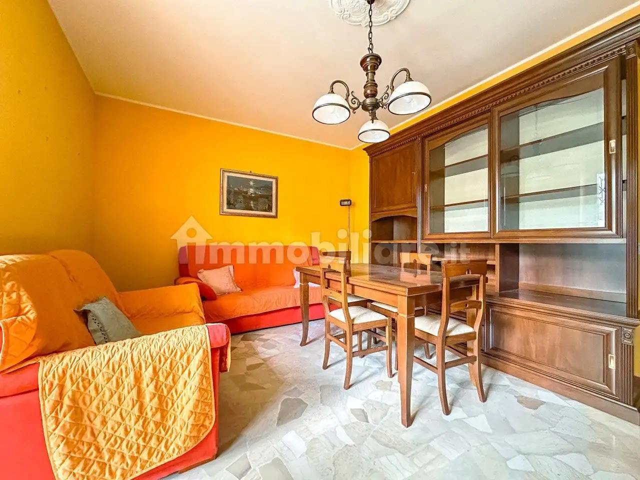 Trilocale via Duca D'aosta 21, Centro, Borgosesia - foto 4