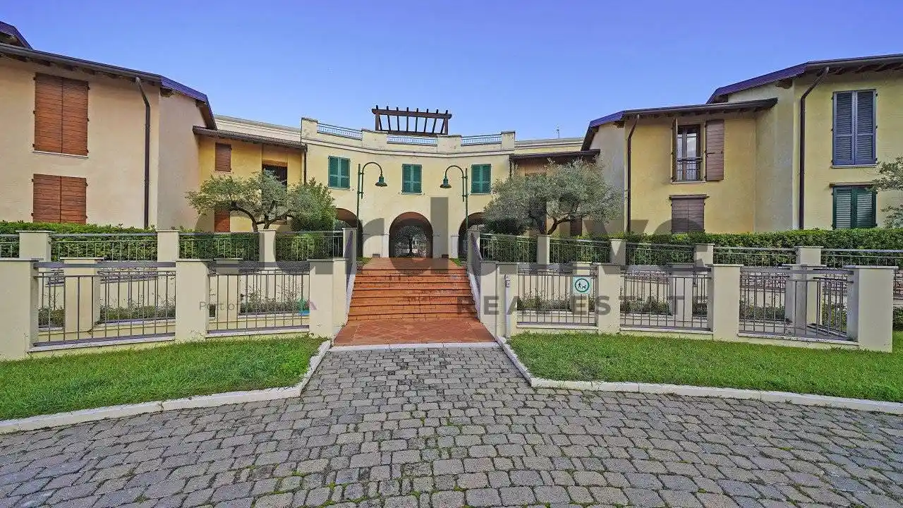 Trilocale via Atleti azzurri d'Italia, Solarolo, Manerba del Garda - foto 4