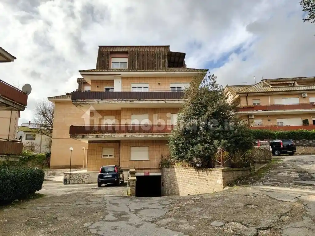 Appartamento in vendita a Ronciglione