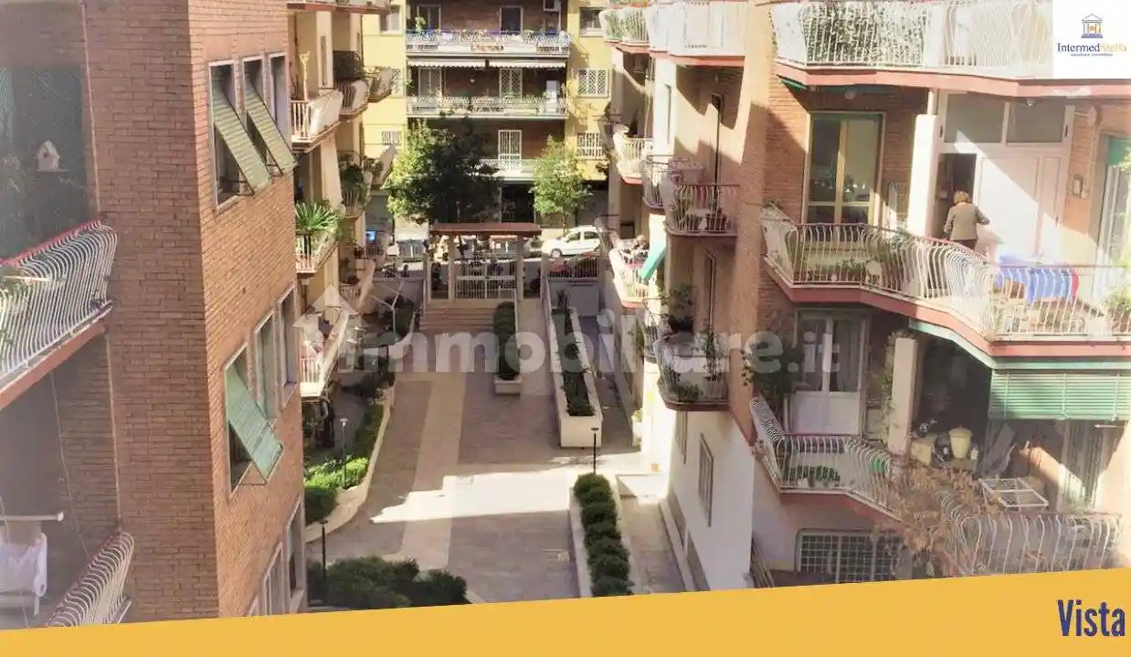 Bilocale via Genzano 120, Colli Albani, Roma - foto 2