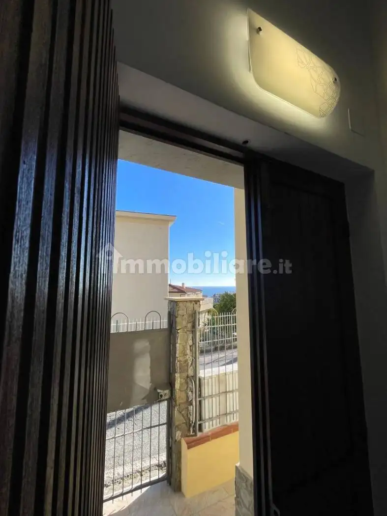 Trilocale via Nomaxio 15, Albissola Marina - foto 2