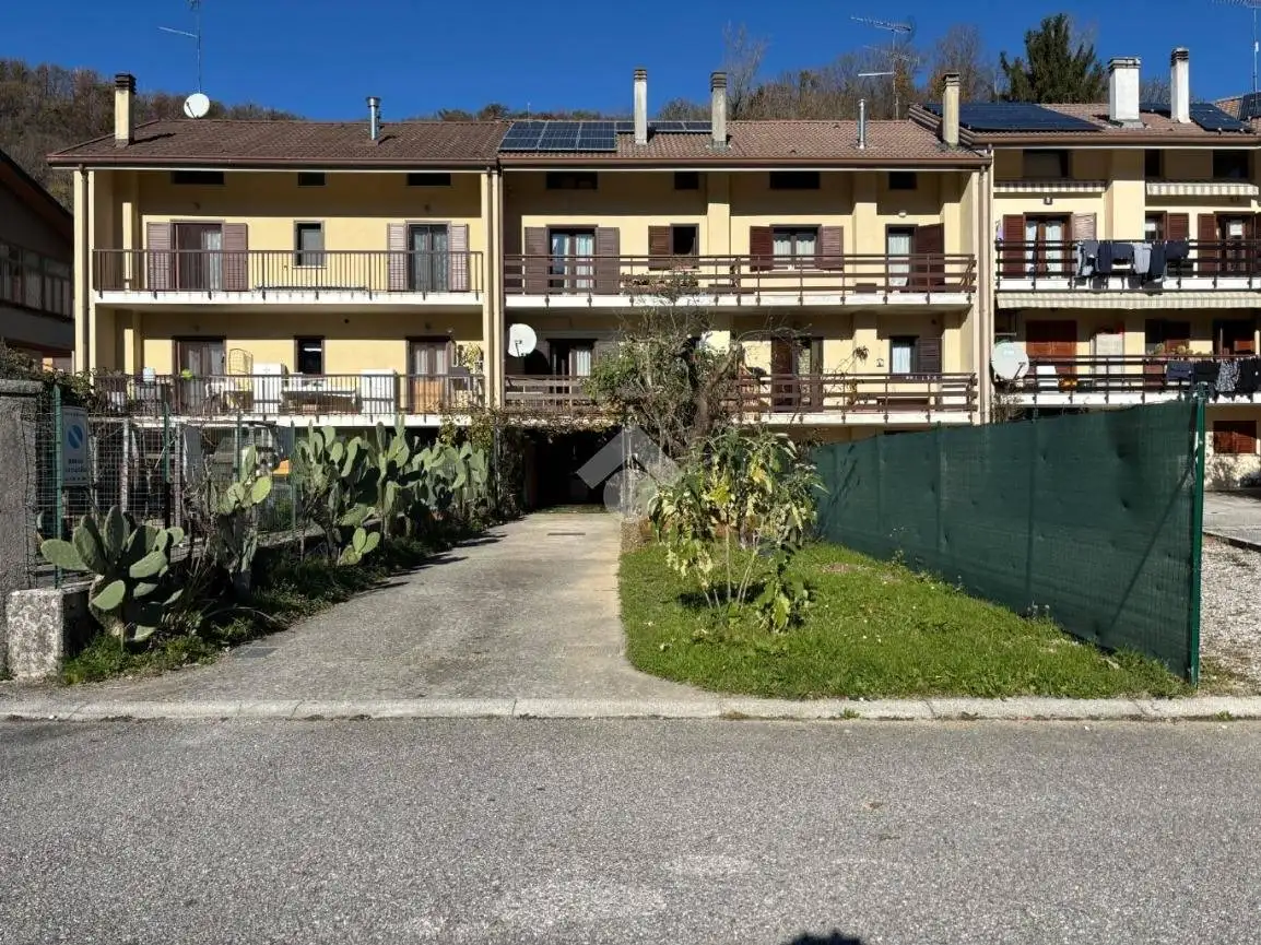 Villetta a schiera in vendita a Montenars