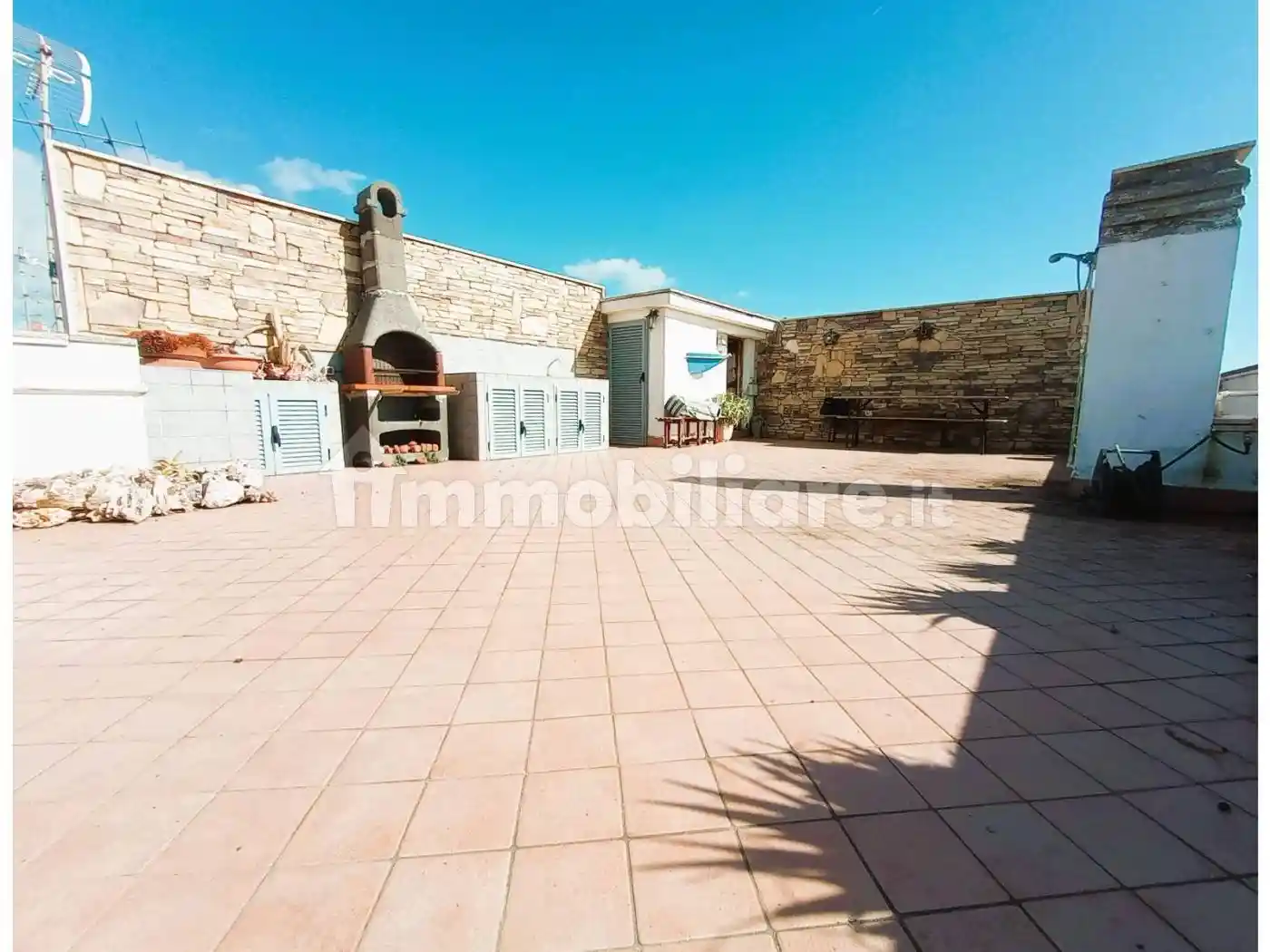 Appartamento in vendita a Pomezia