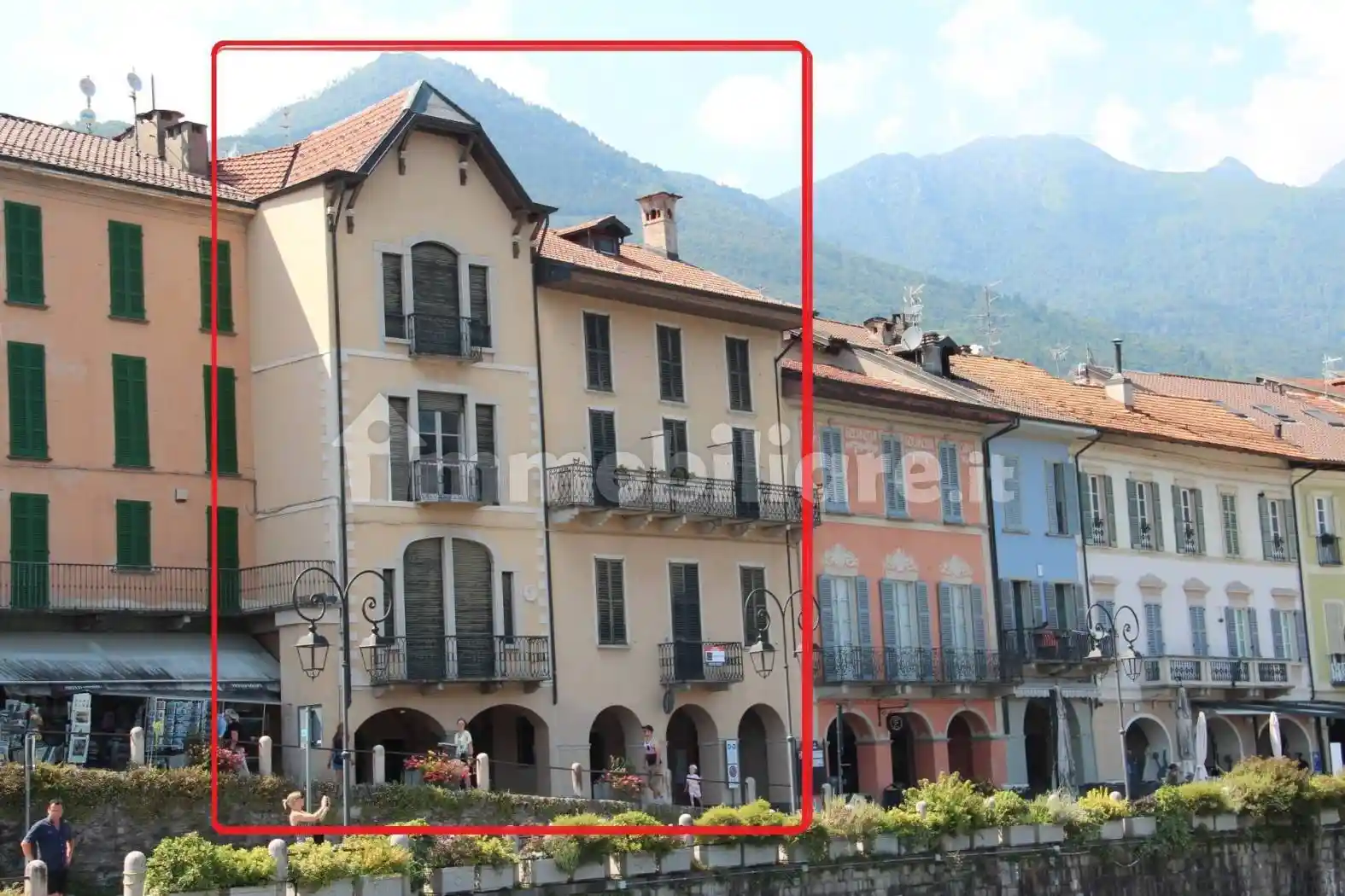 Villa unifamiliare piazza Indipendenza 1/A, Centro, Cannobio - foto 2