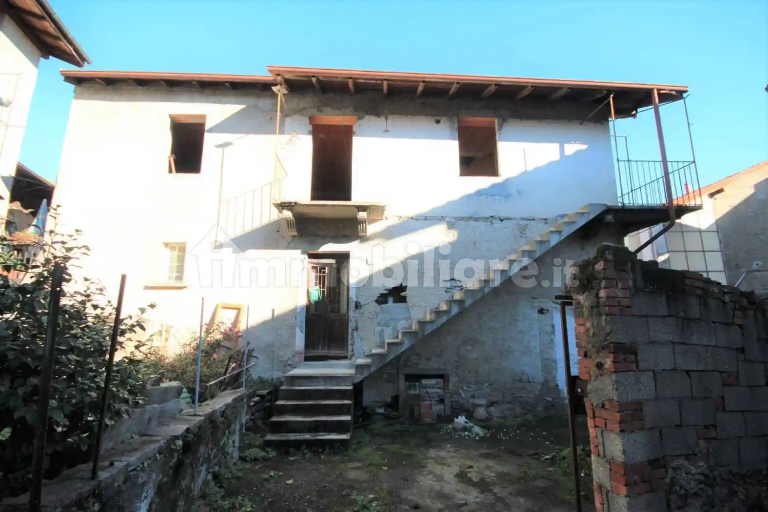 Casa indipendente in vendita a Verbania