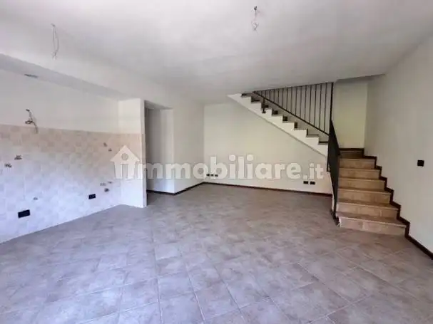 Quadrilocale via Nazionale 144, Ponte Della Venturina, Alto Reno Terme - foto 3