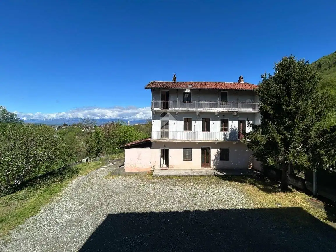 Casa indipendente in vendita a Vestignè