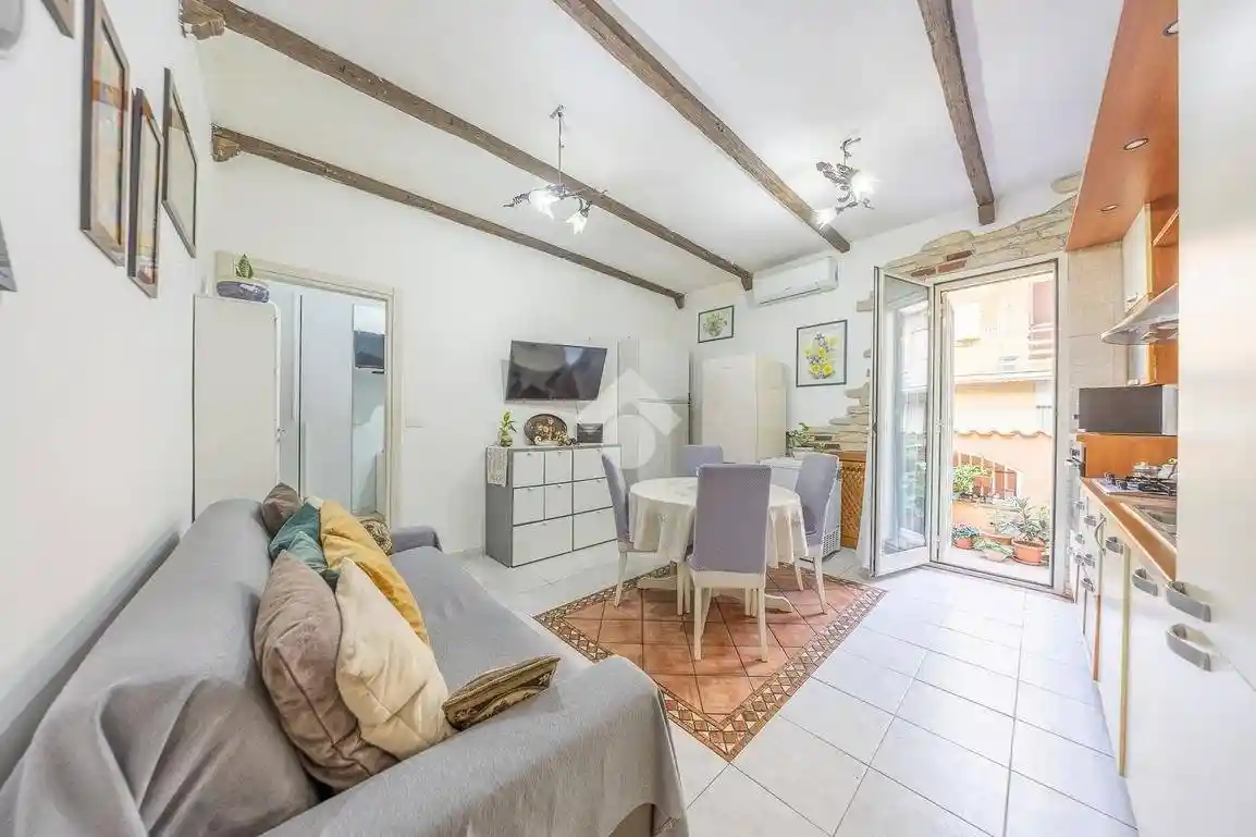 Trilocale via Casilina 1842, Fontana Candida, Roma - foto 3